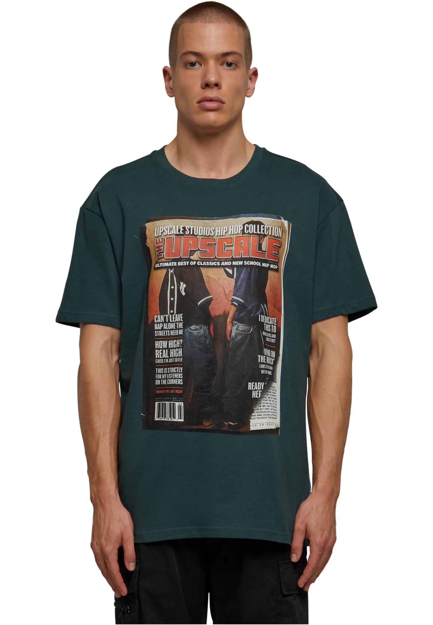 Upscale Studios Magazine Oversize T-Shirt bottlegreen im BAWRZ® One Stop Hip-Hop Shop