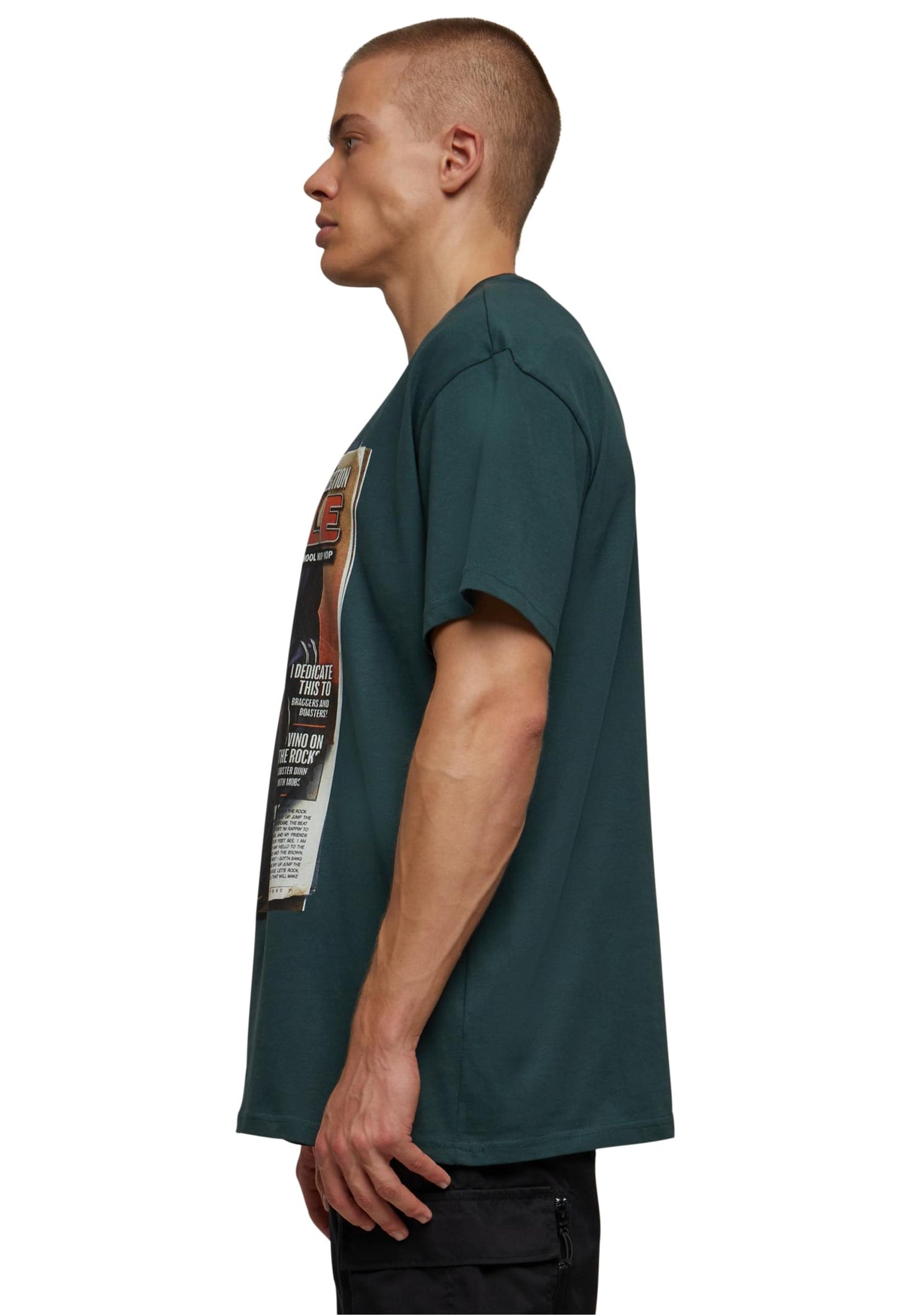 Upscale Studios Magazine Oversize T-Shirt bottlegreen im BAWRZ® One Stop Hip-Hop Shop