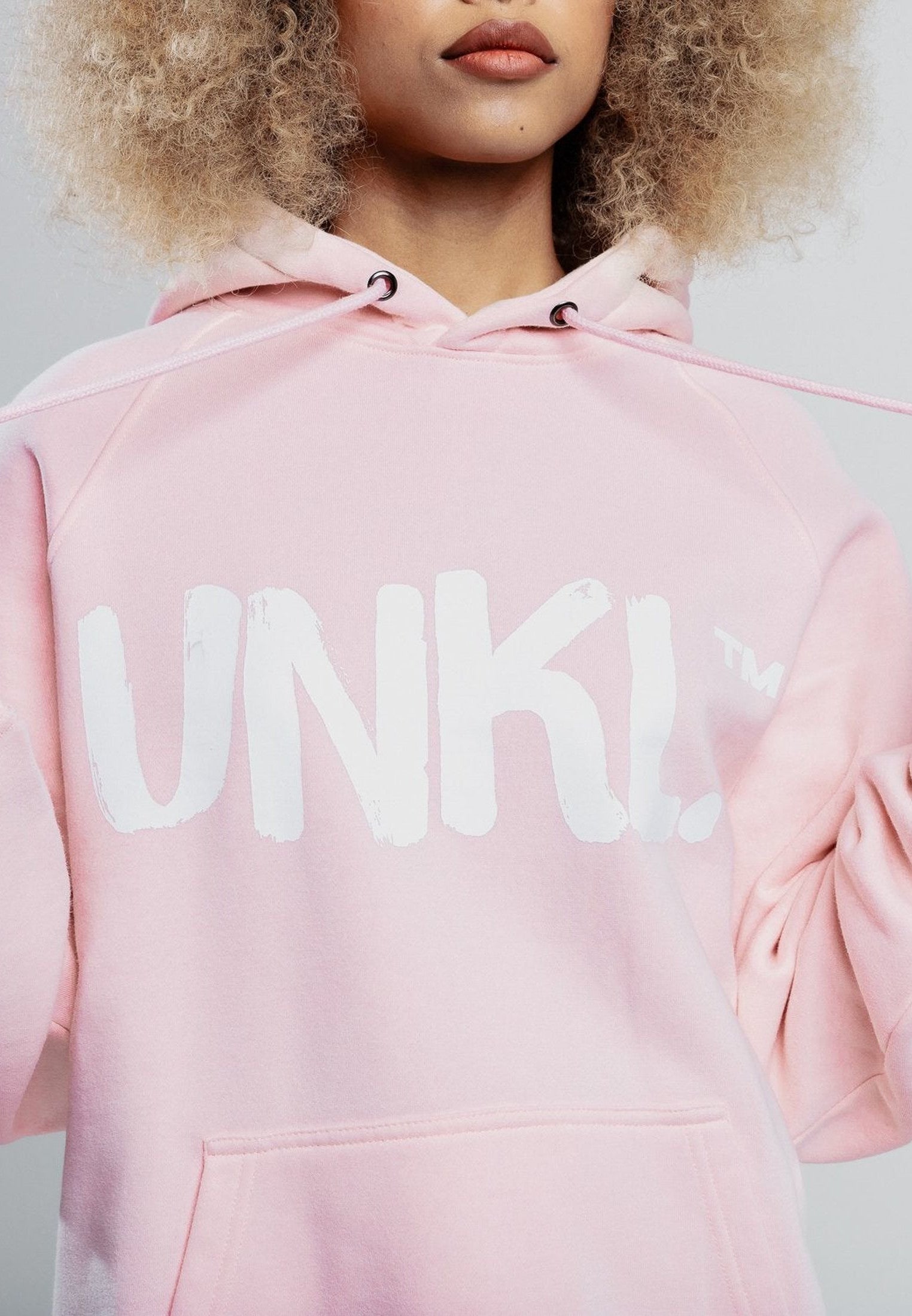 Unkl Classics Signature Plain Hoodie pastel rose im BAWRZ® One Stop Hip-Hop Shop